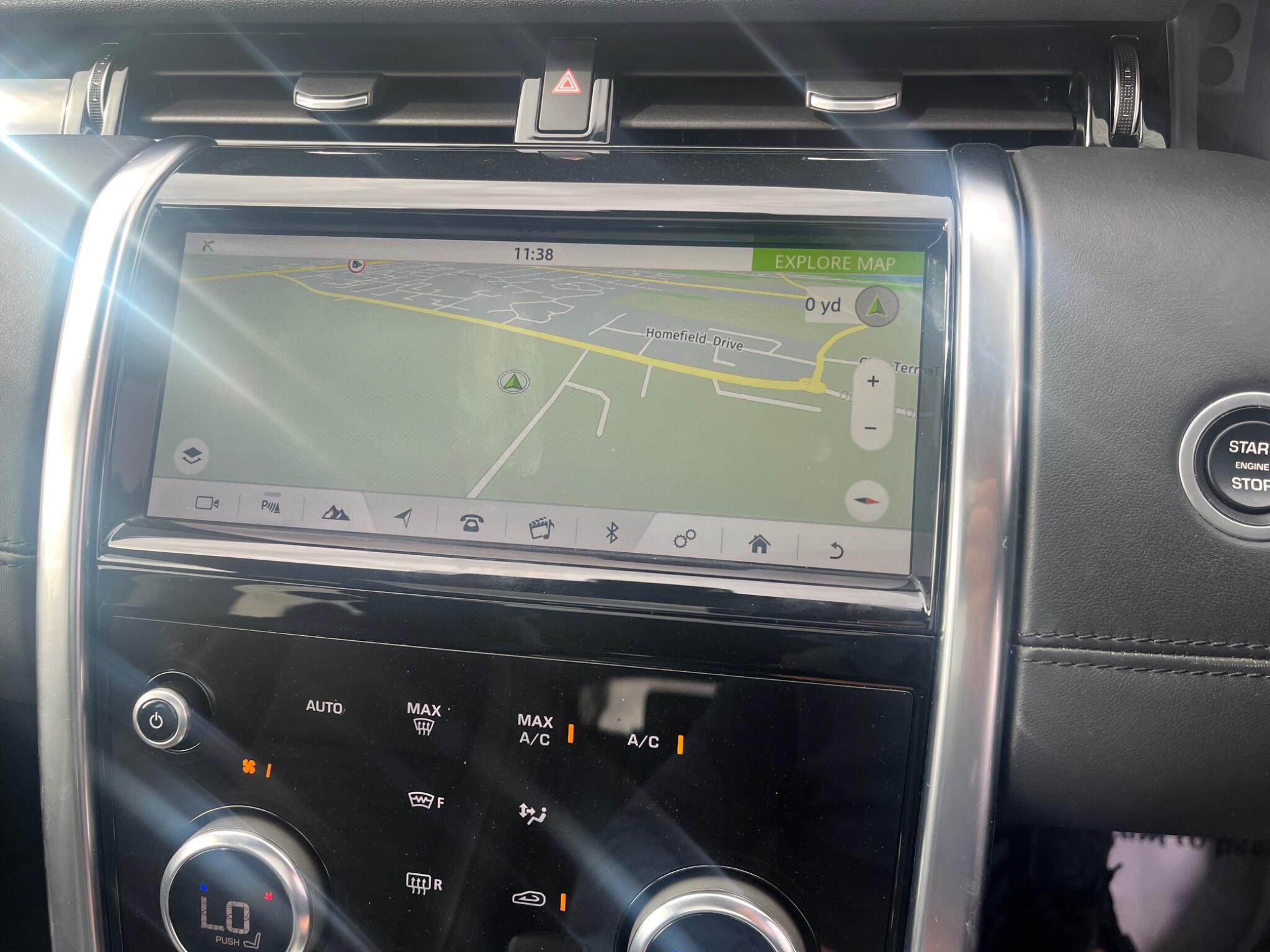 Land Rover Discovery Sport view 39