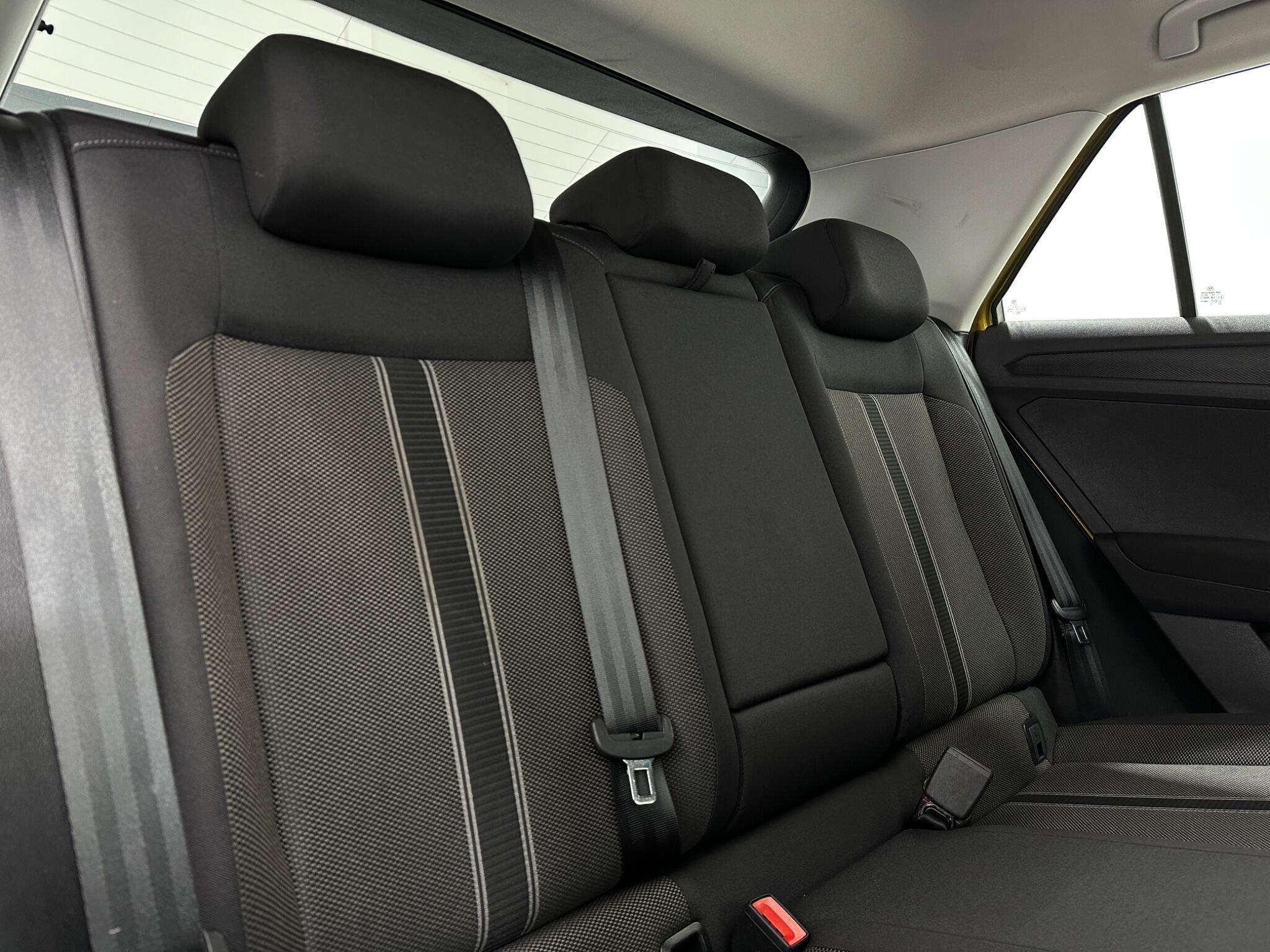 Volkswagen T-Roc view 39