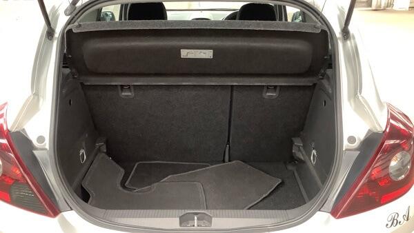 Vauxhall Corsa view 9