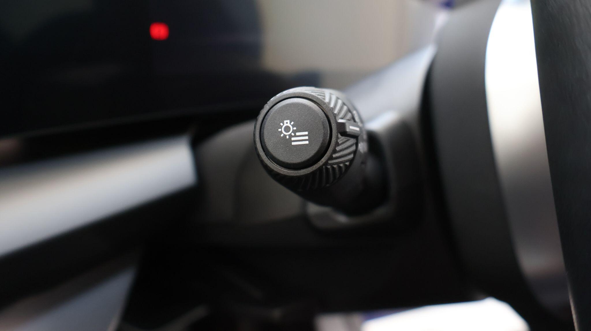 BMW 1 Series view 24