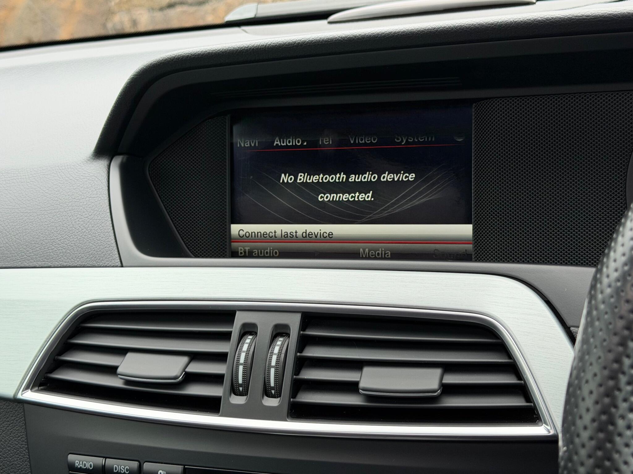 Mercedes-Benz C-Class view 38