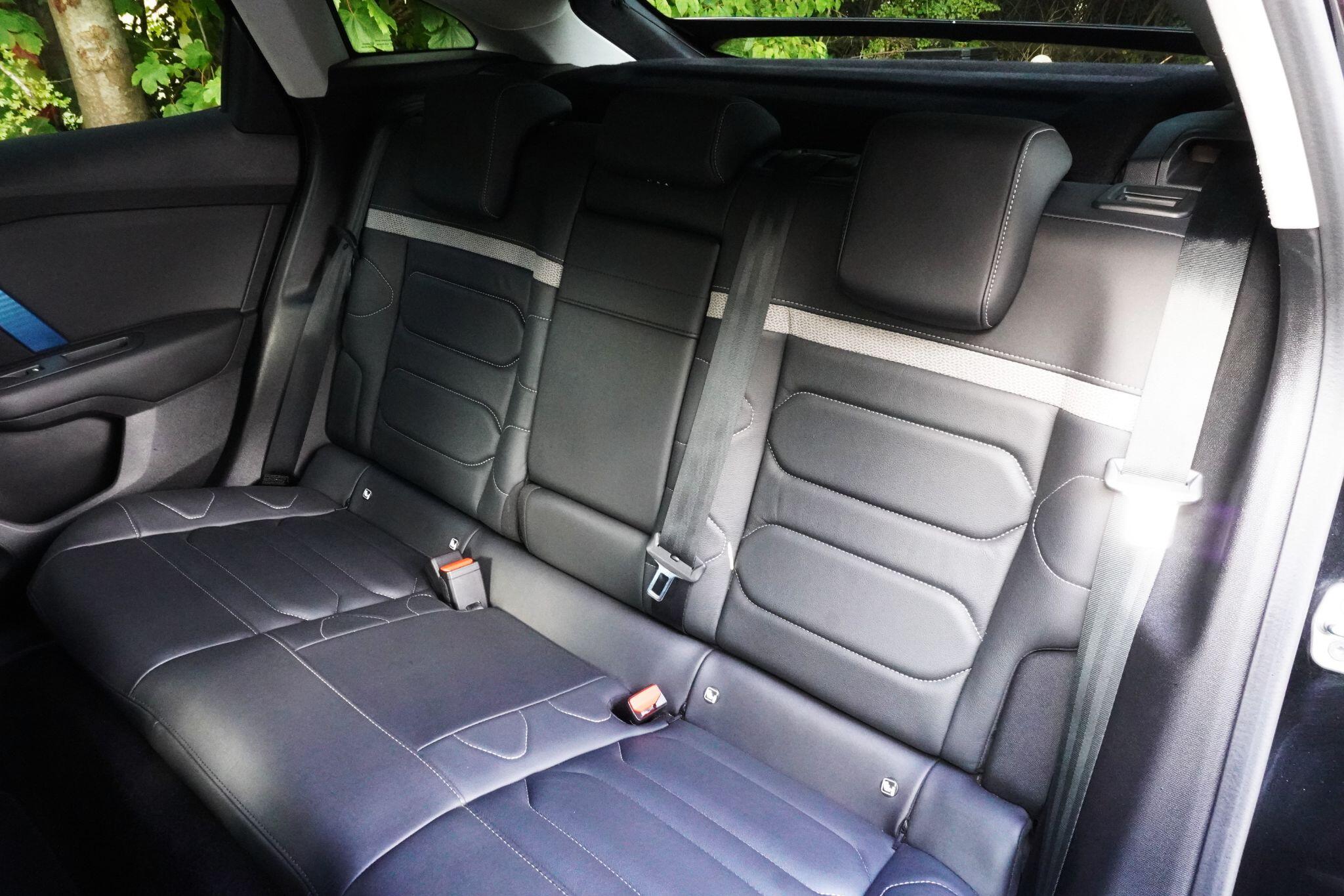 Citroen e-C4 view 60