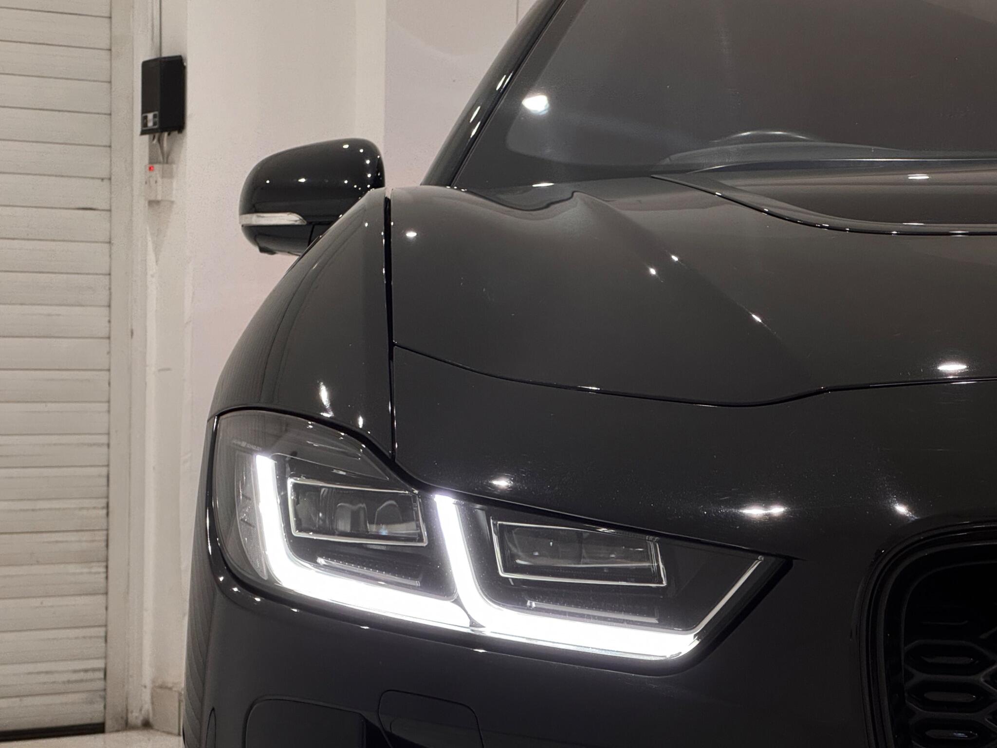 Jaguar I-Pace view 35