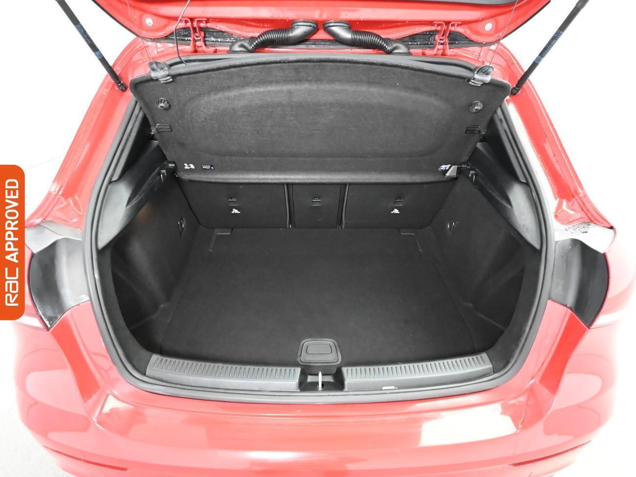 Mercedes-Benz A-Class view 23