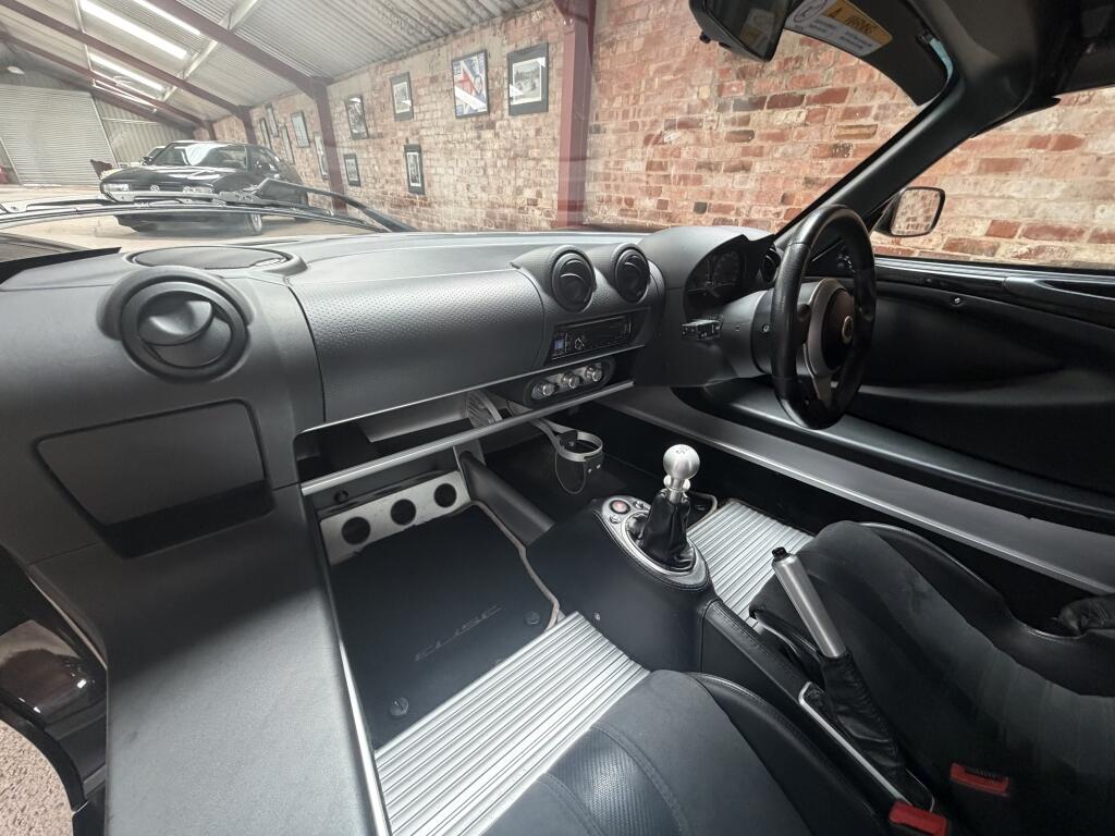 Lotus Elise view 24