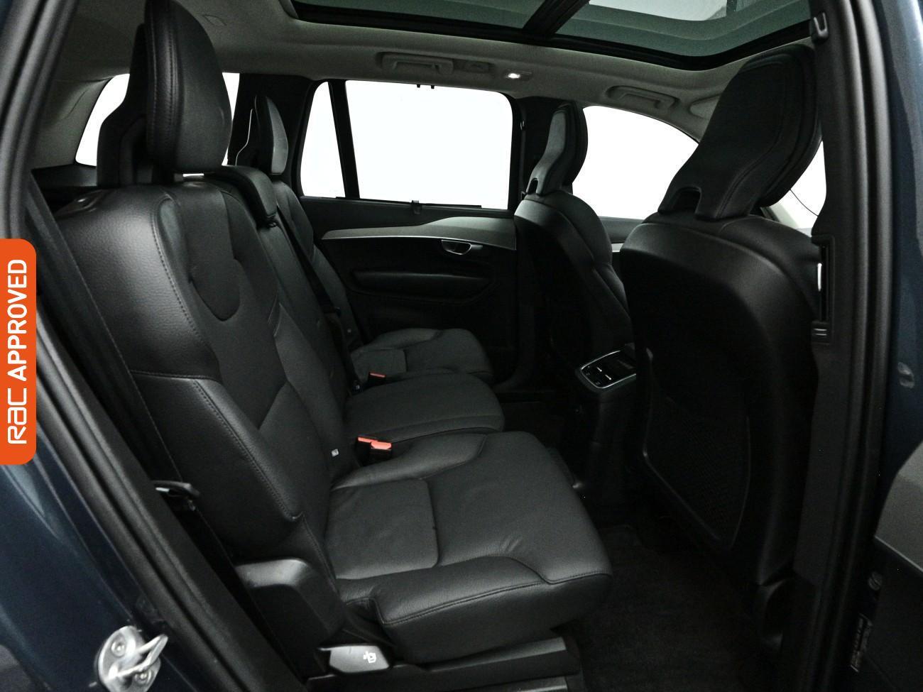 Volvo XC90 view 14