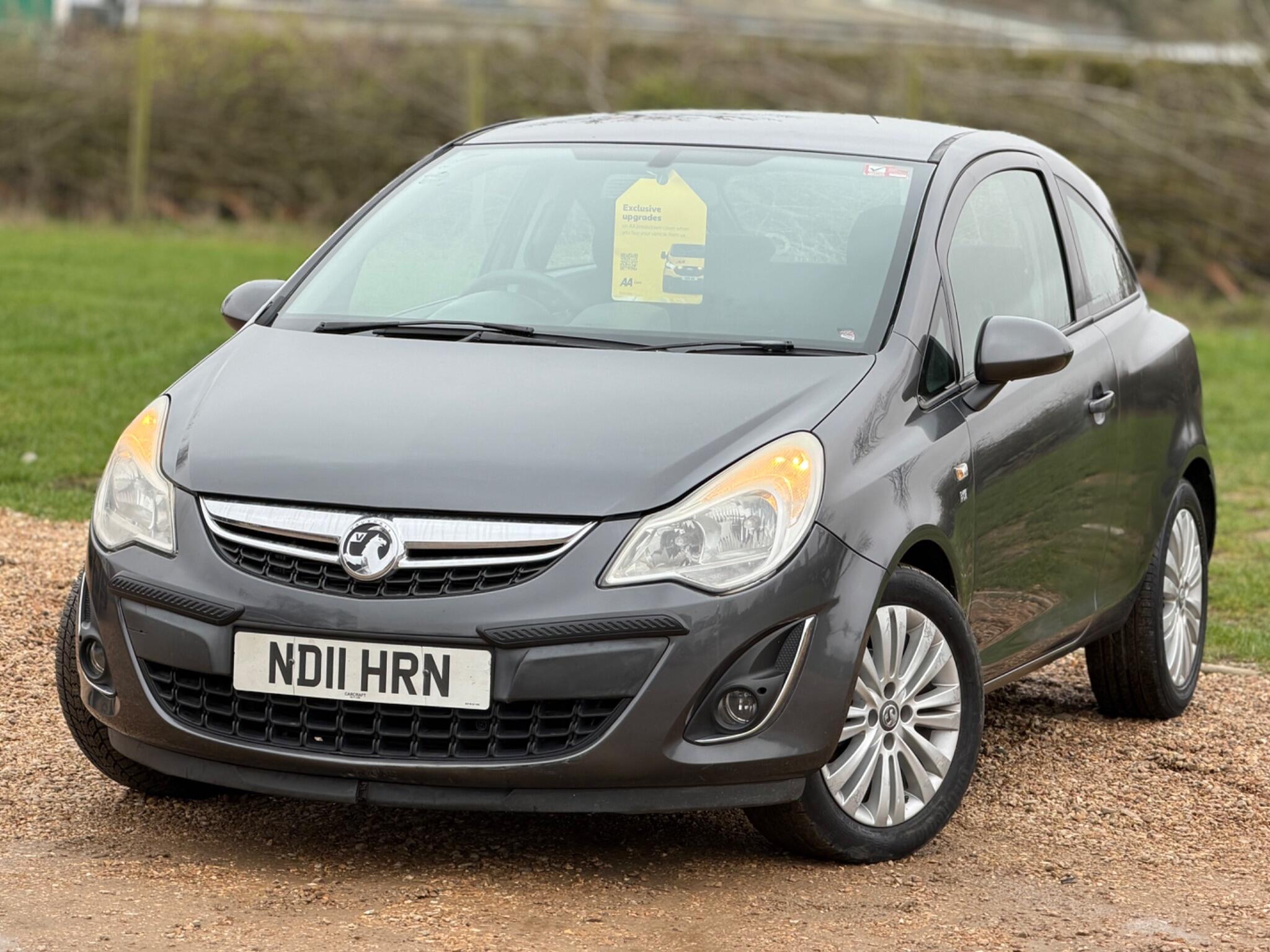 2011 Vauxhall Corsa 1.4 16V Excite Euro 5 3dr (A/C) image 3