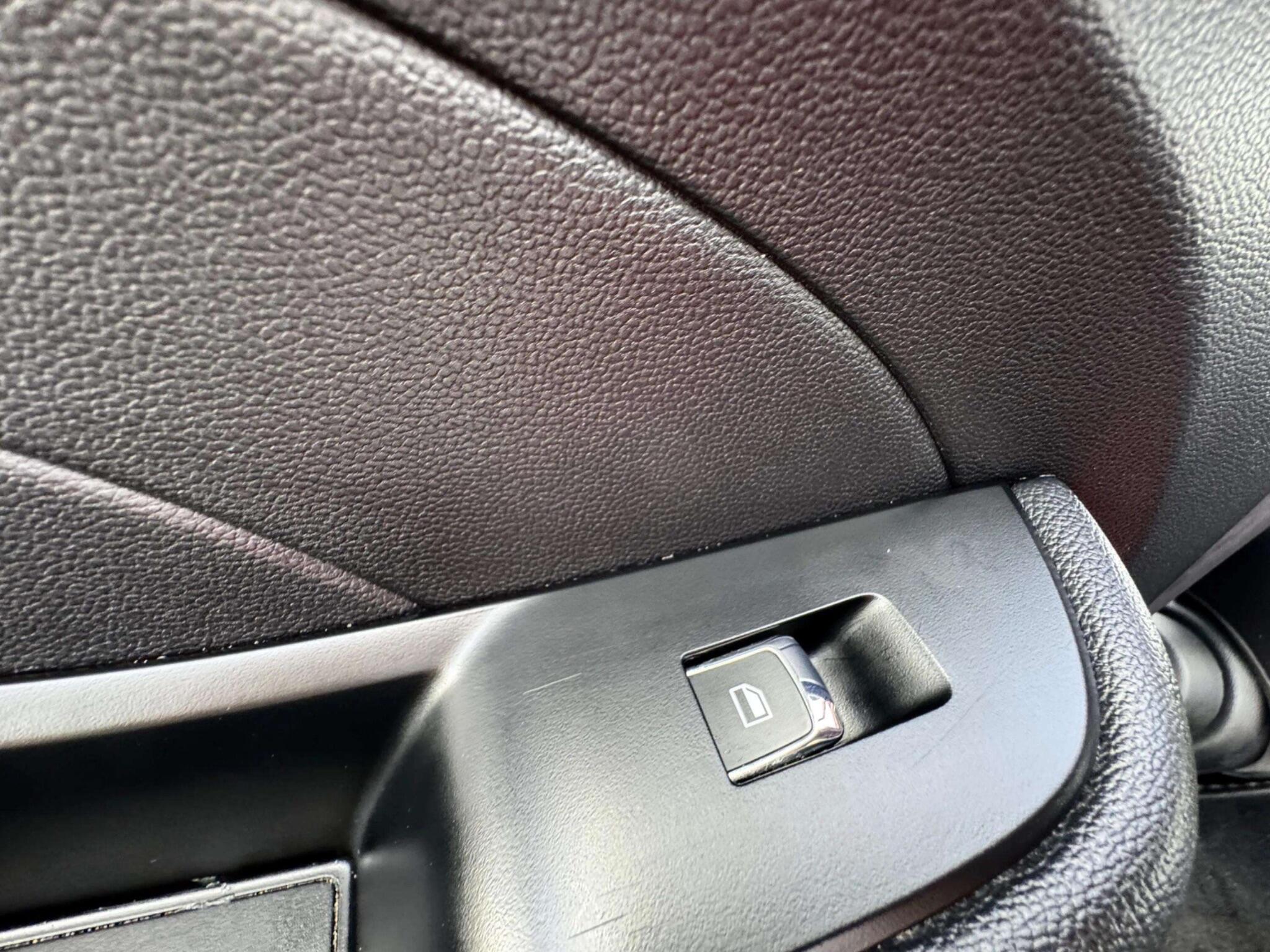 MG MG5 view 42