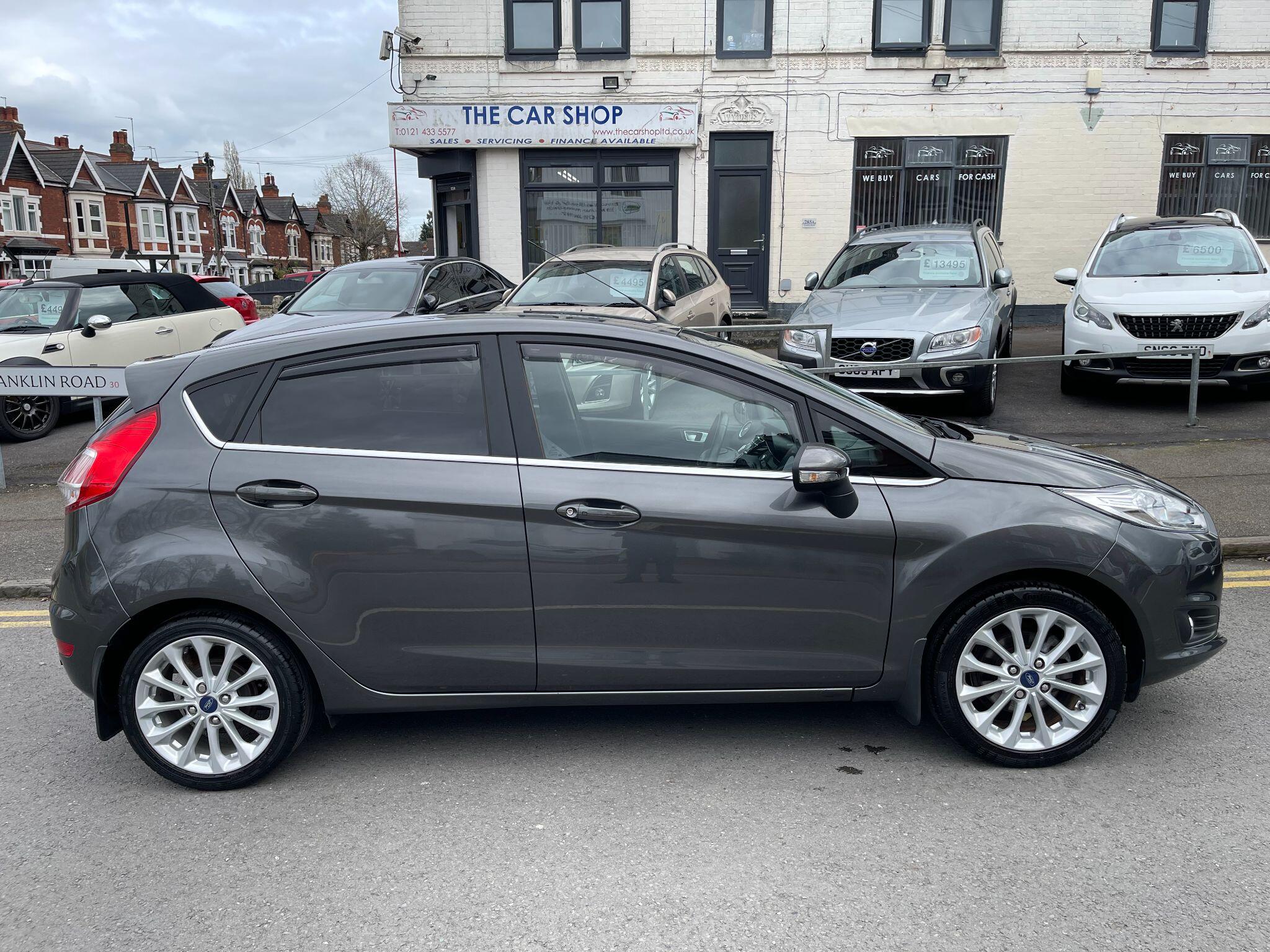 Ford Fiesta view 9