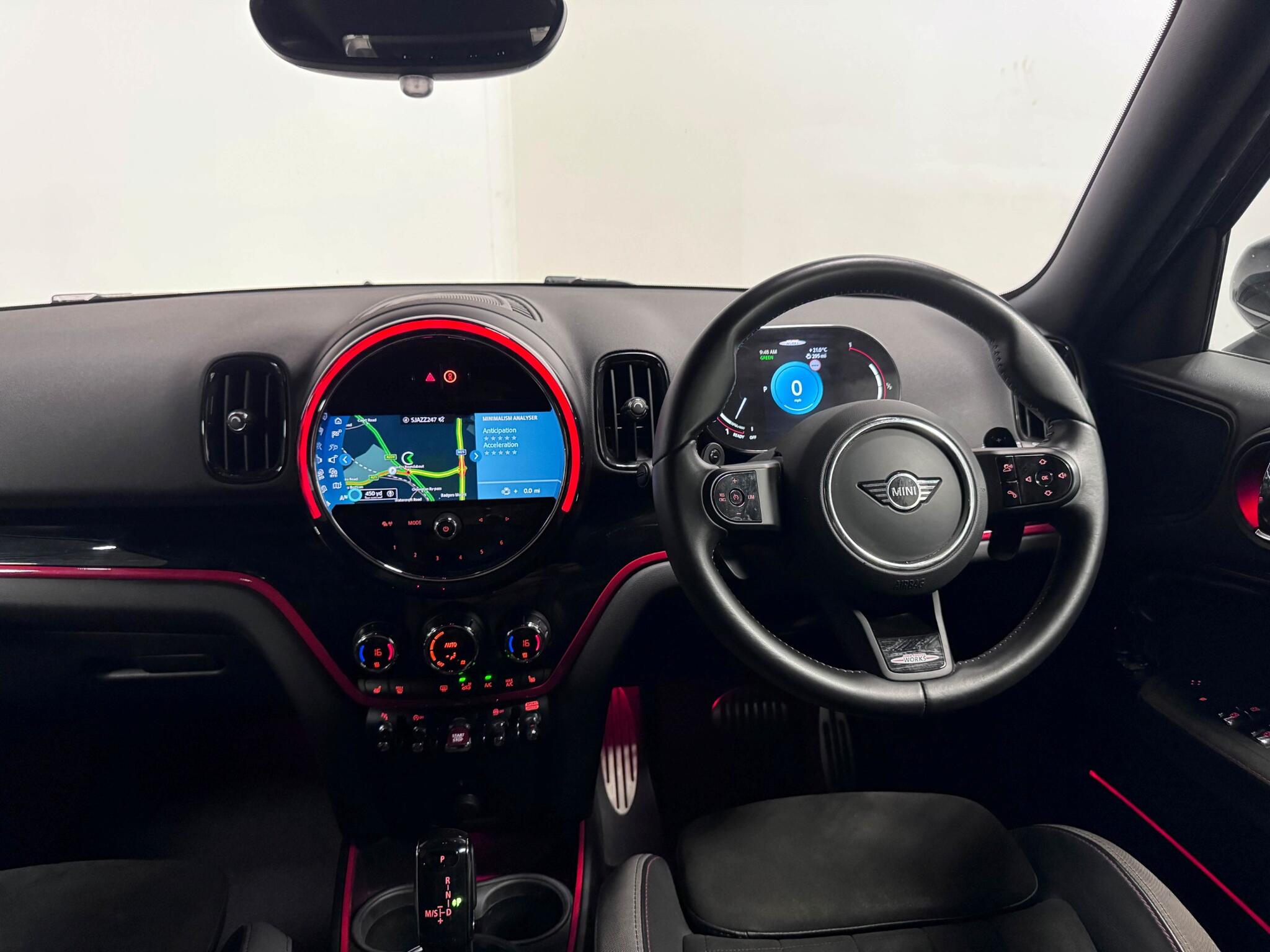 Mini Countryman view 29