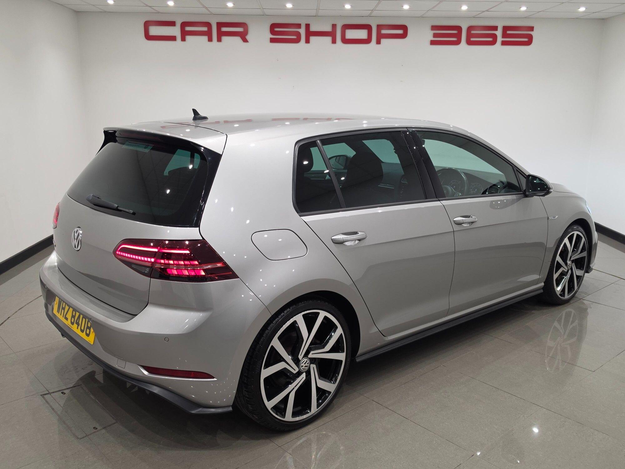 Volkswagen Golf view 5