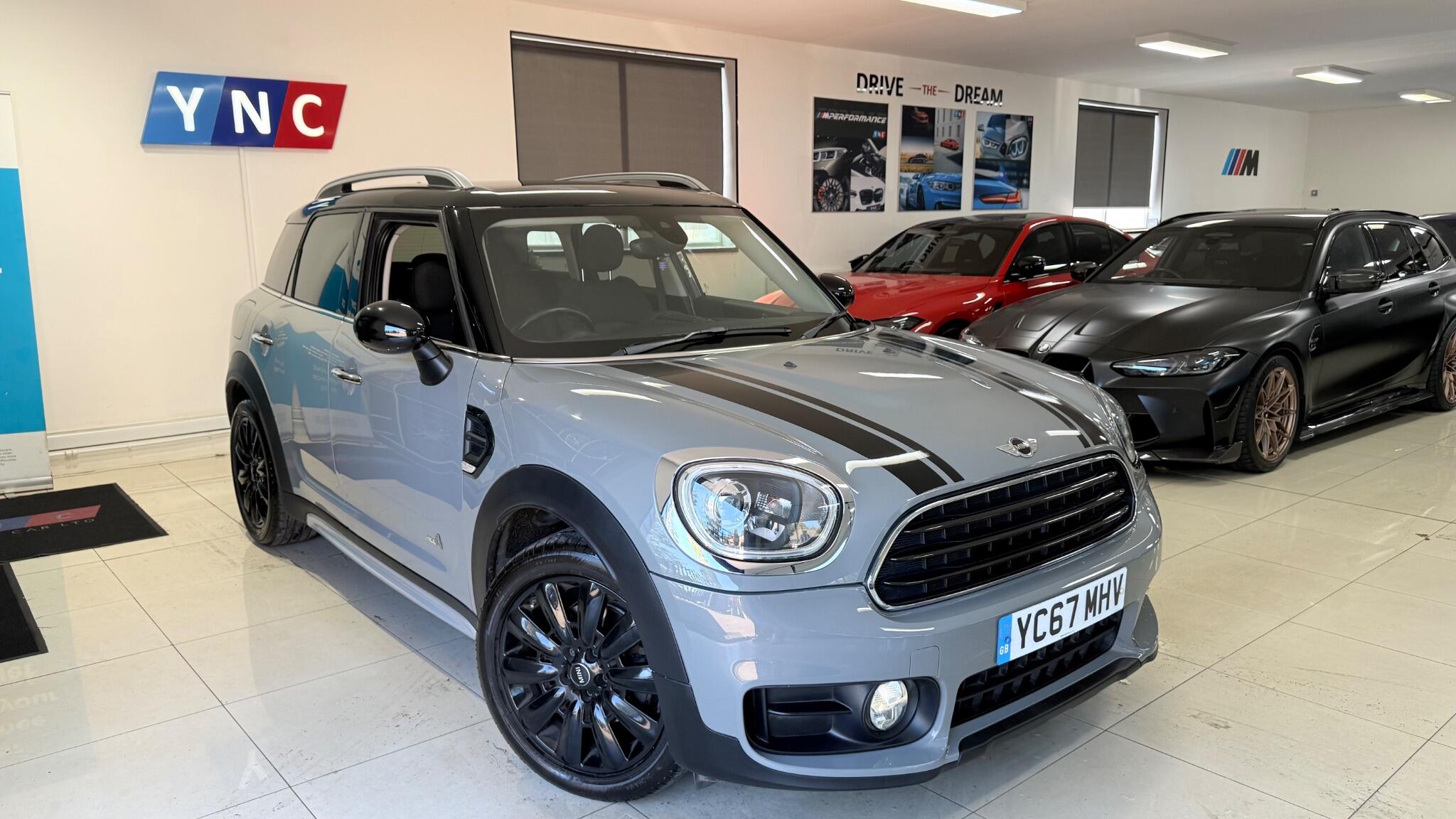 MINI Countryman view 8