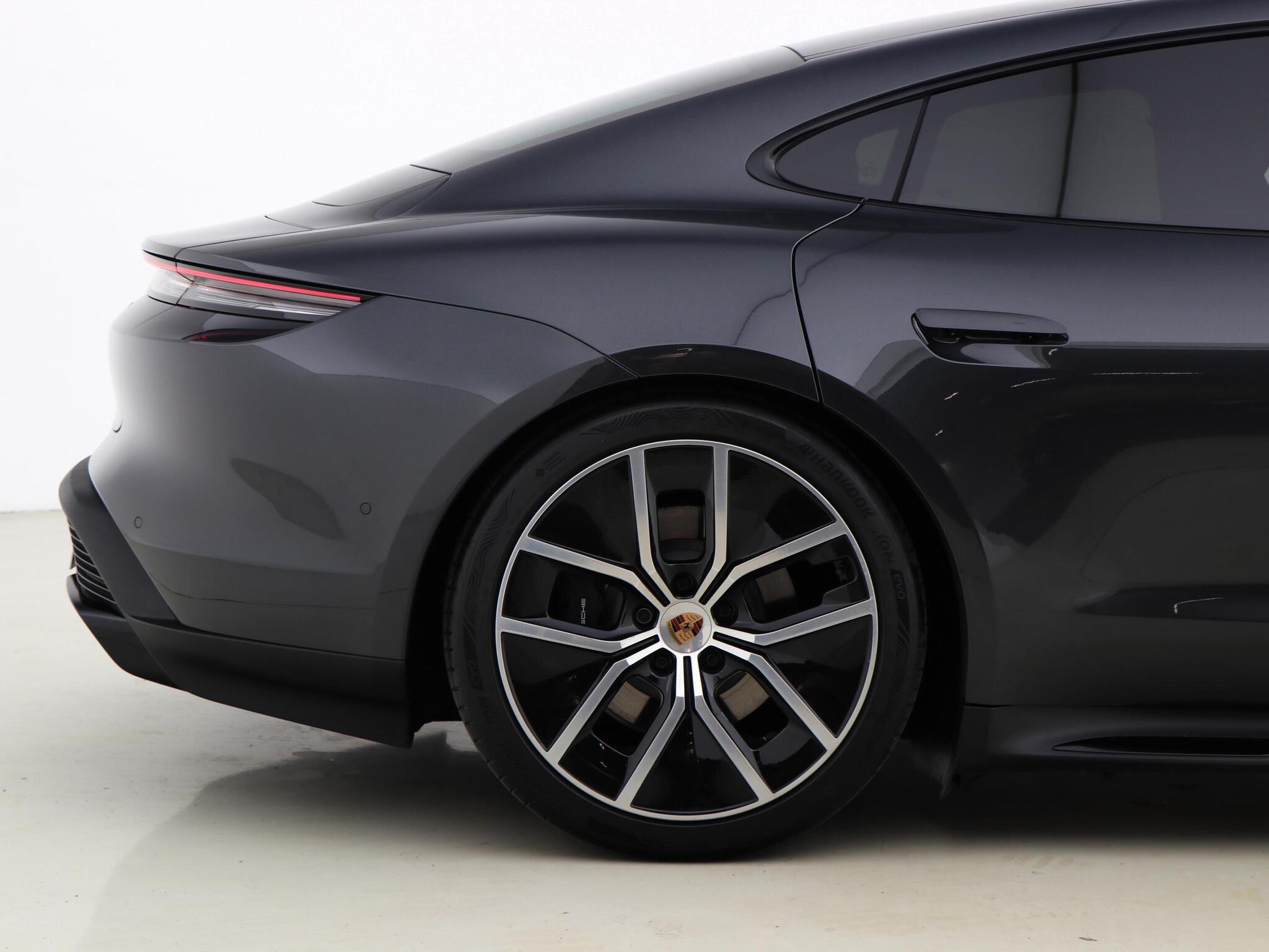 Porsche Taycan view 4