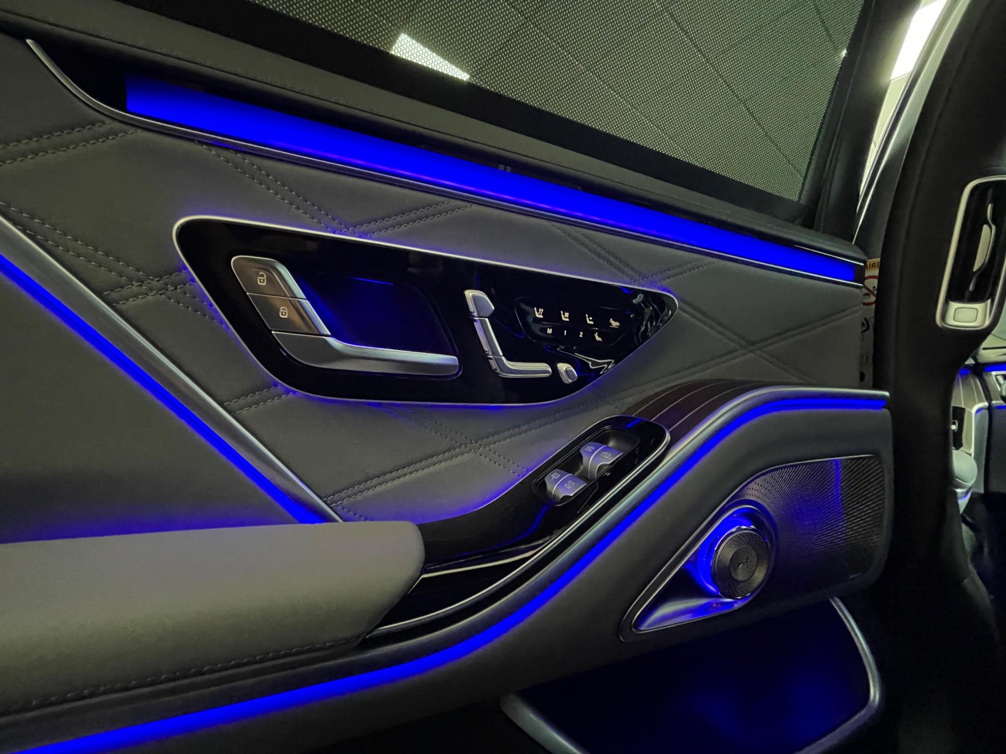 Mercedes-Benz S-Class view 44
