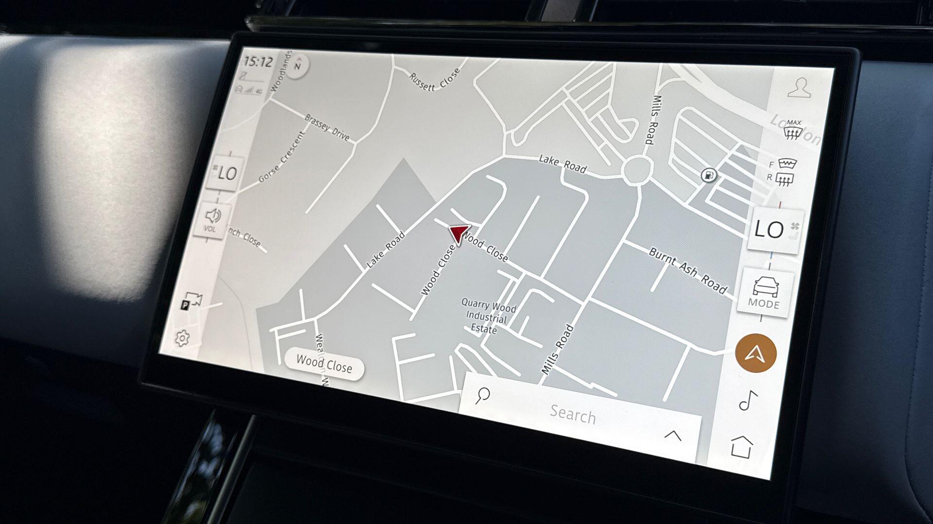 Land Rover Range Rover Velar view 16