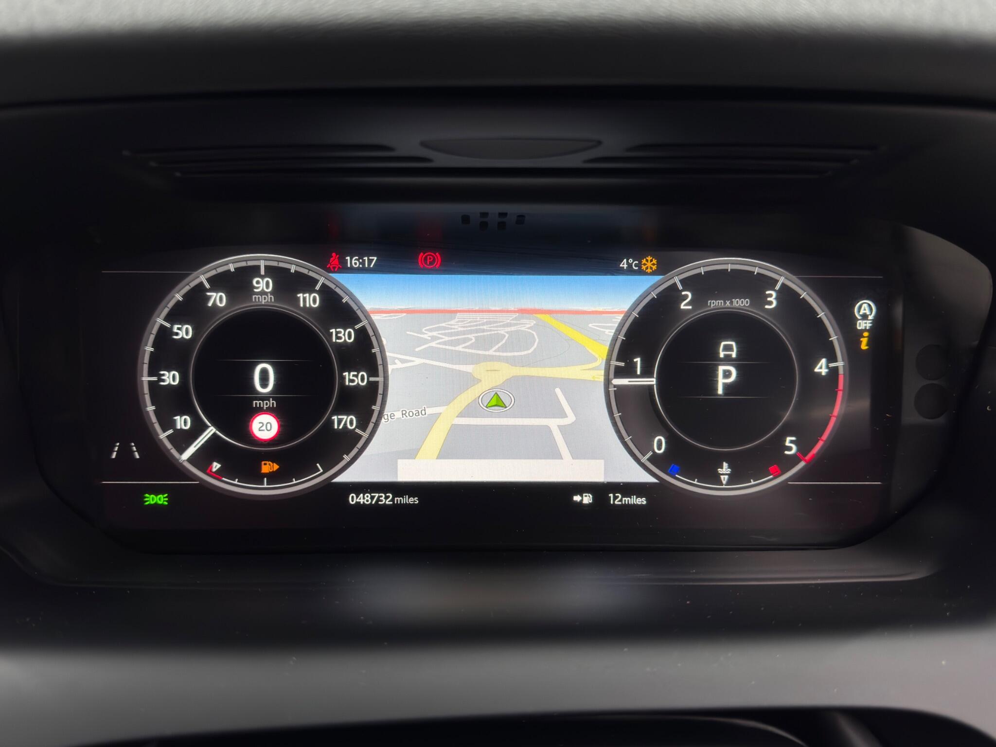 Land Rover Discovery Sport view 23