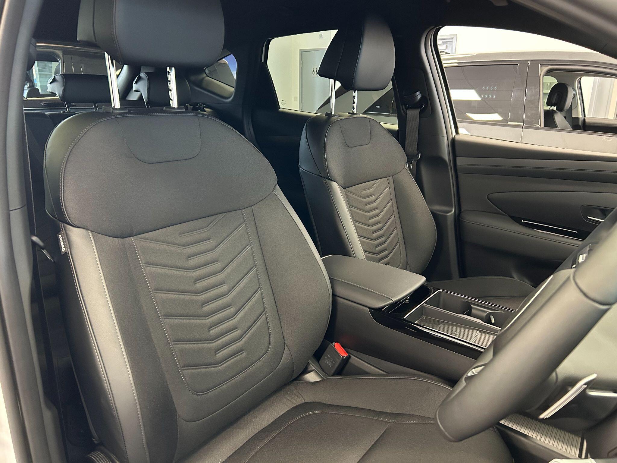 Hyundai Tucson view 16