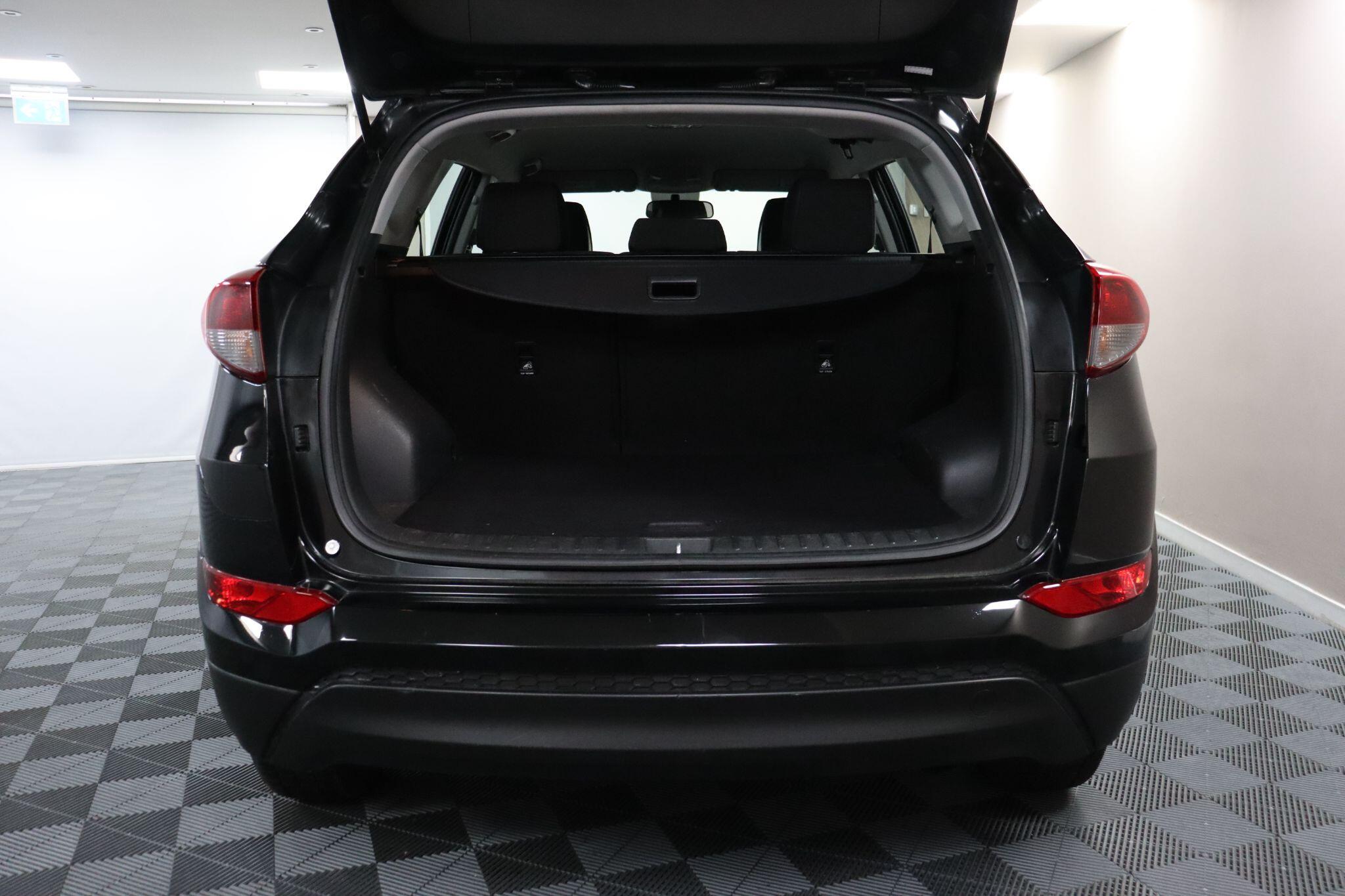 Hyundai Tucson view 14