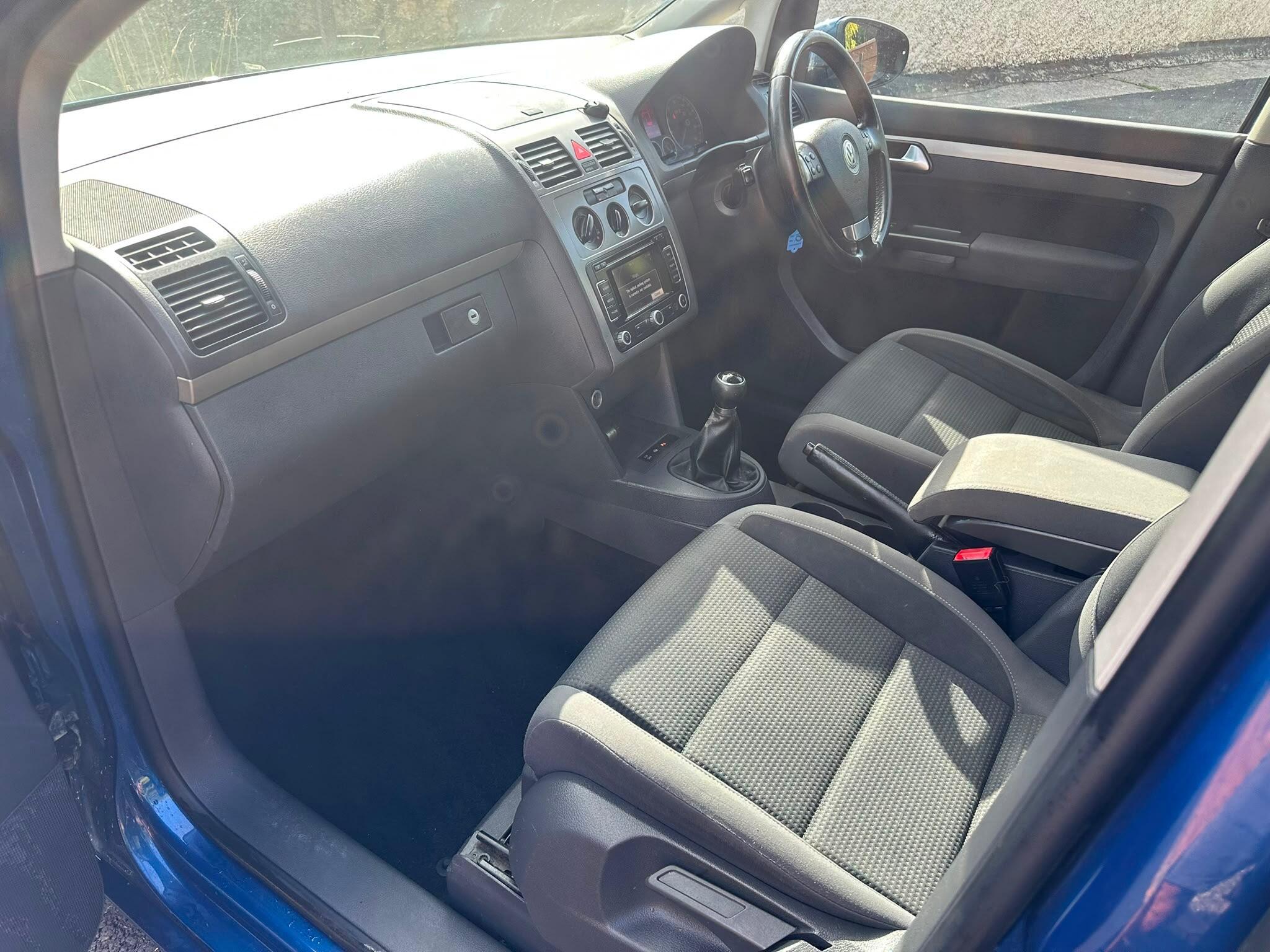 Volkswagen Touran view 39