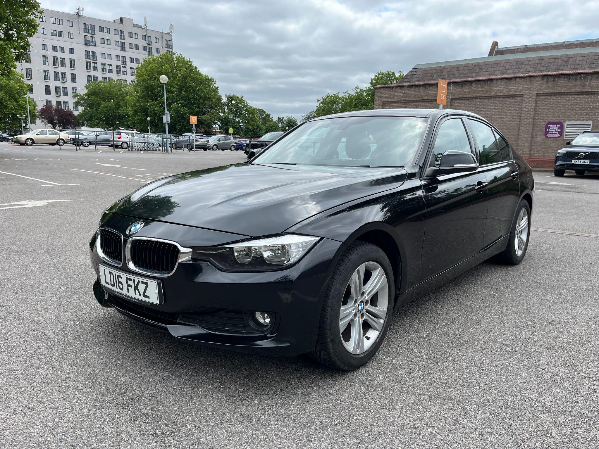 BMW 3 Series view 3
