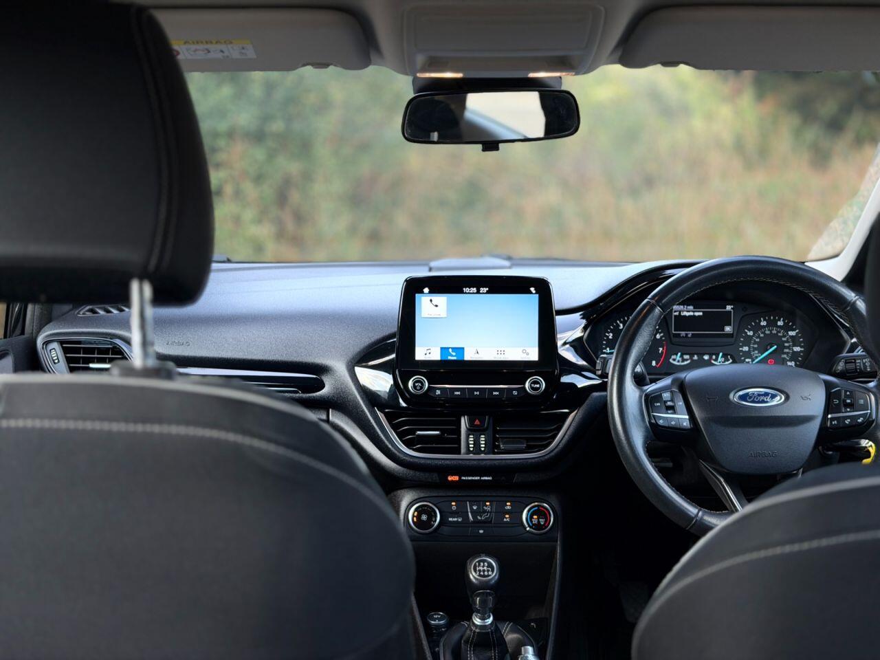 Ford Fiesta view 124