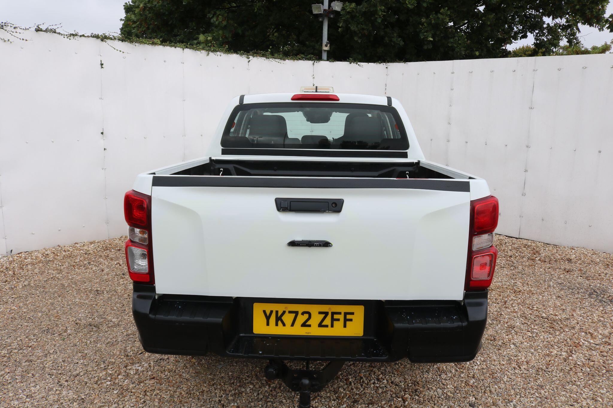 Isuzu D-Max view 18