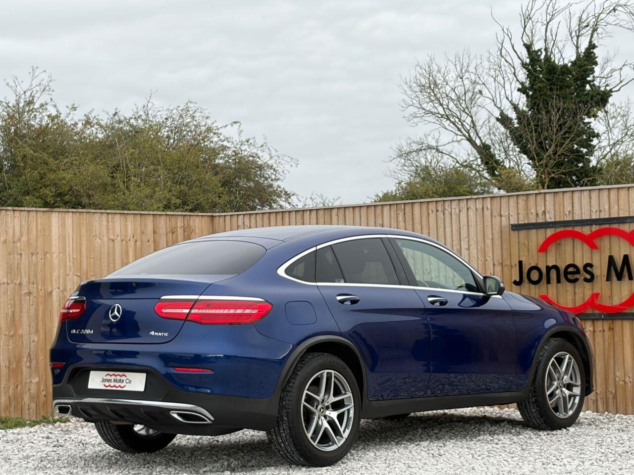 Mercedes-Benz GLC view 10
