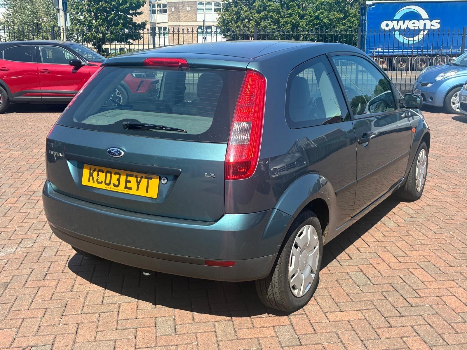 Ford Fiesta view 5