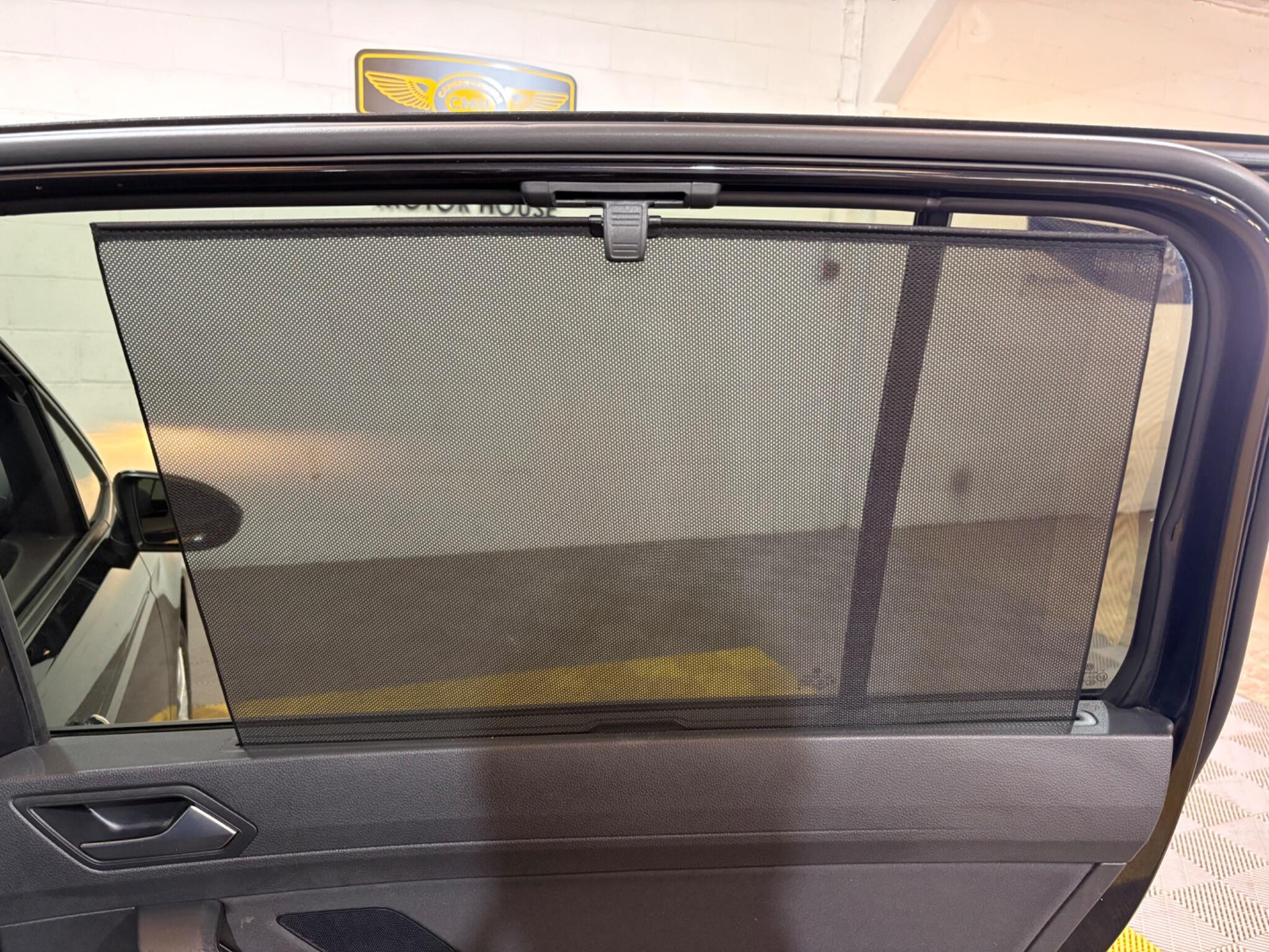 Volkswagen Touran view 49