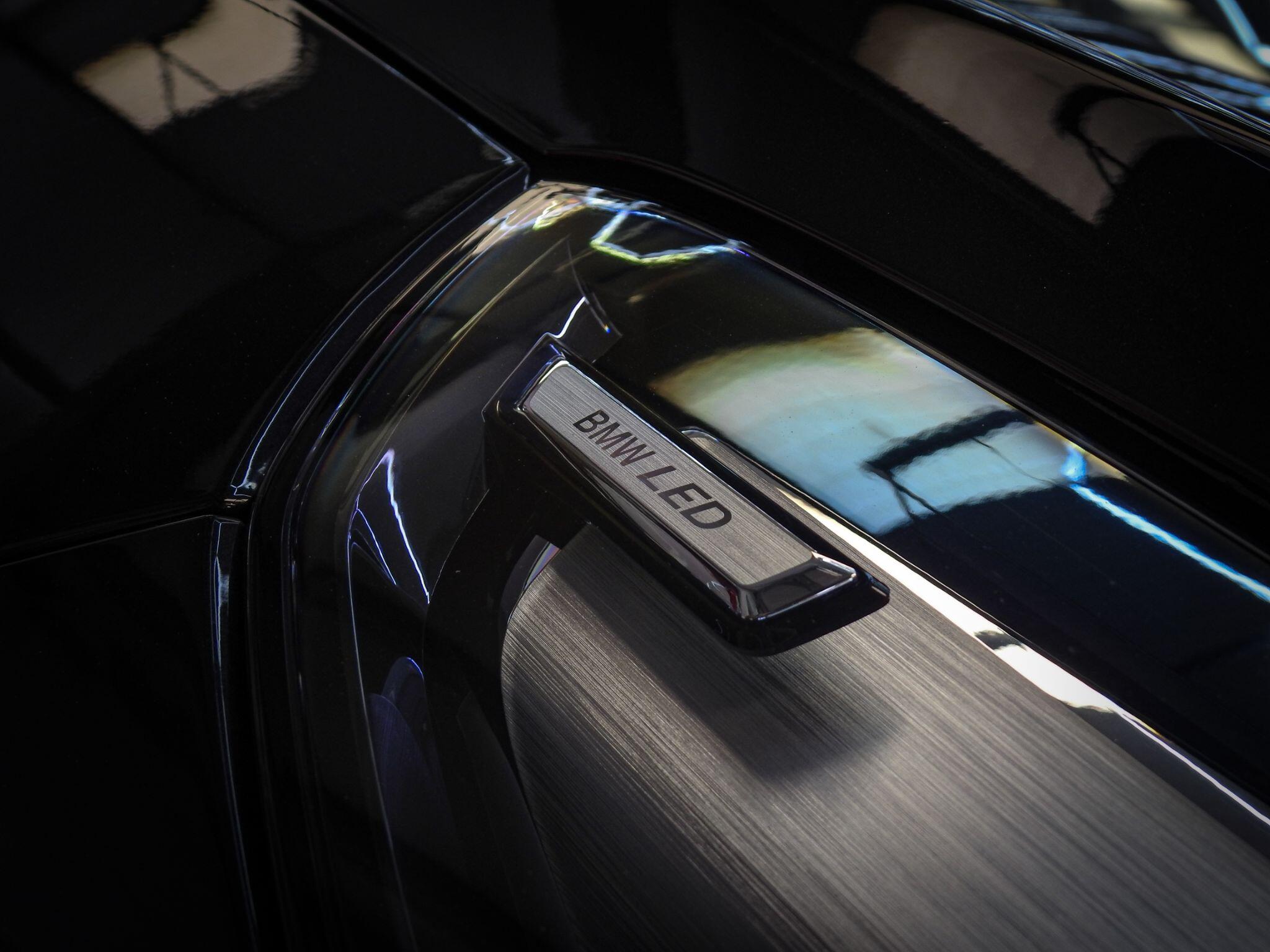 BMW Ix1 view 13