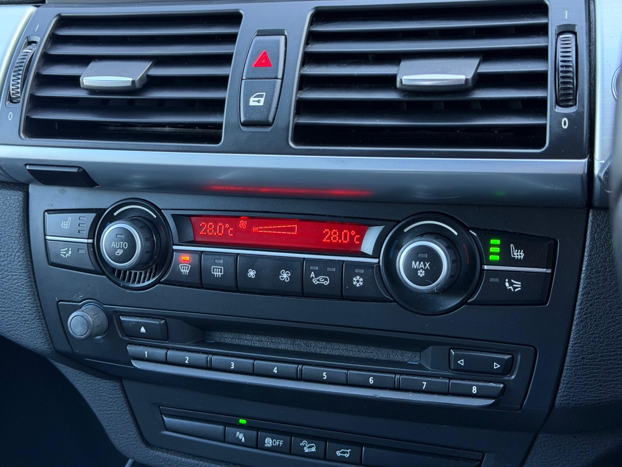BMW X5 view 35