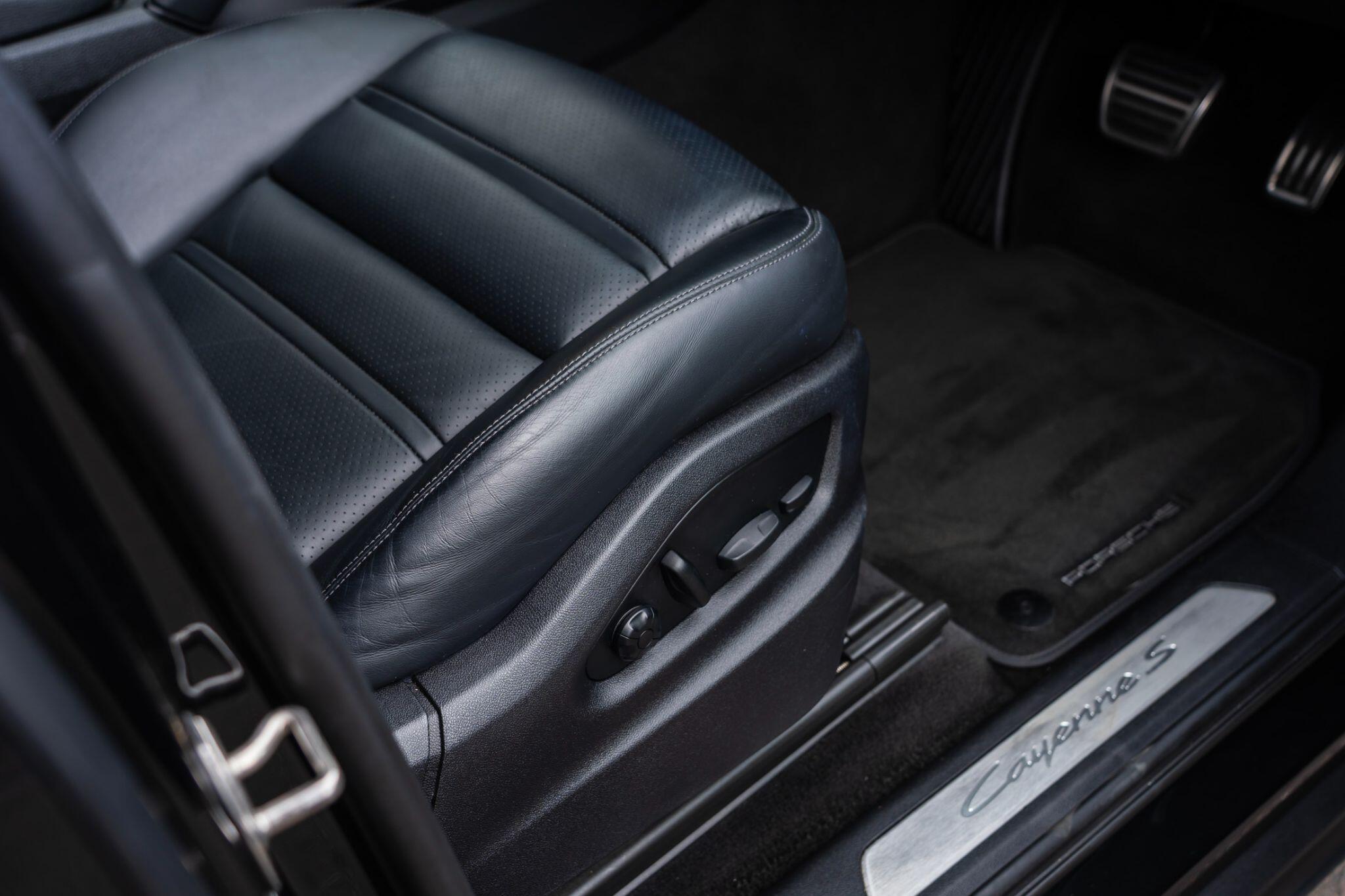 Porsche Cayenne view 85