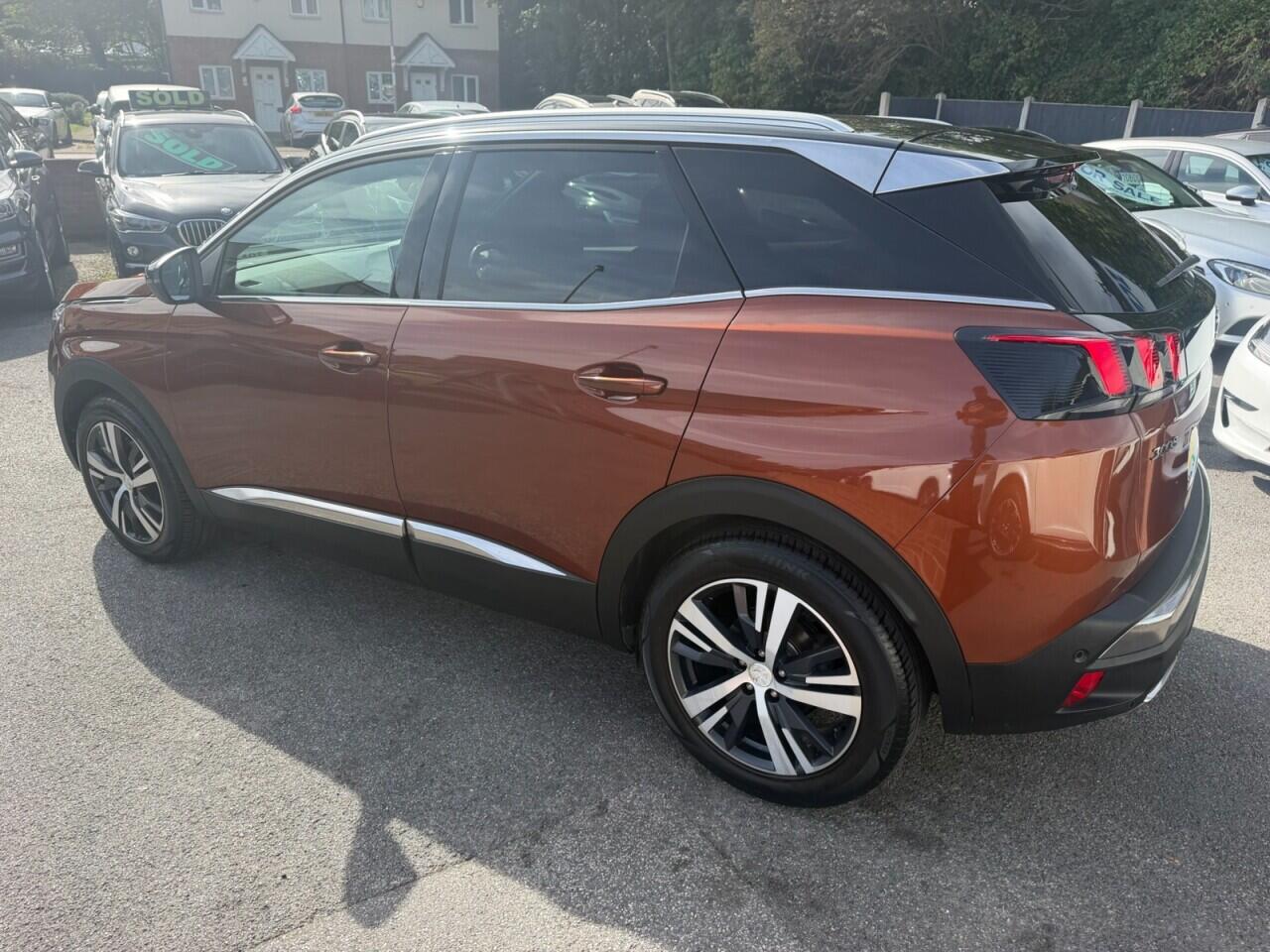 Peugeot 3008 view 7
