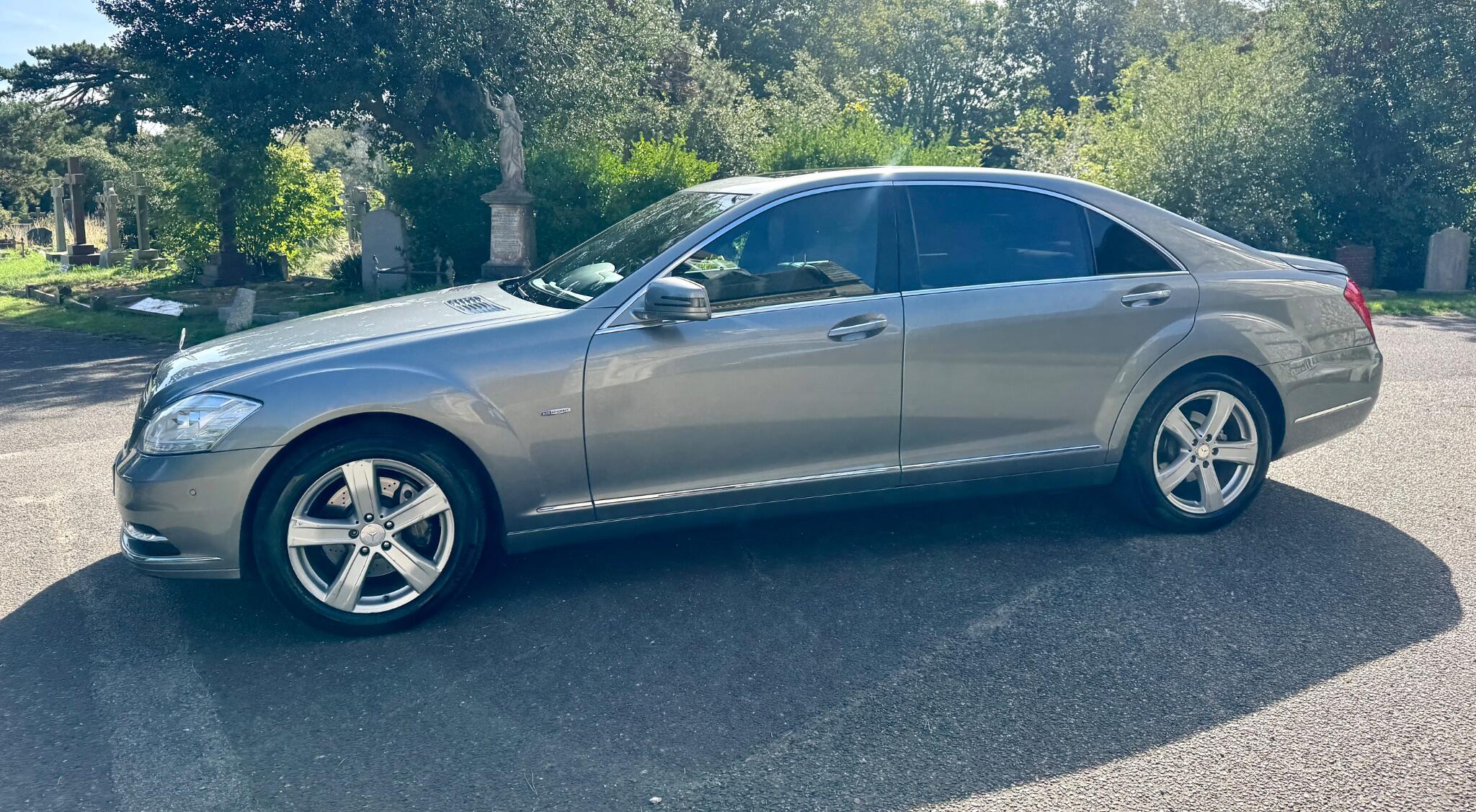 Mercedes-Benz S-Class view 13