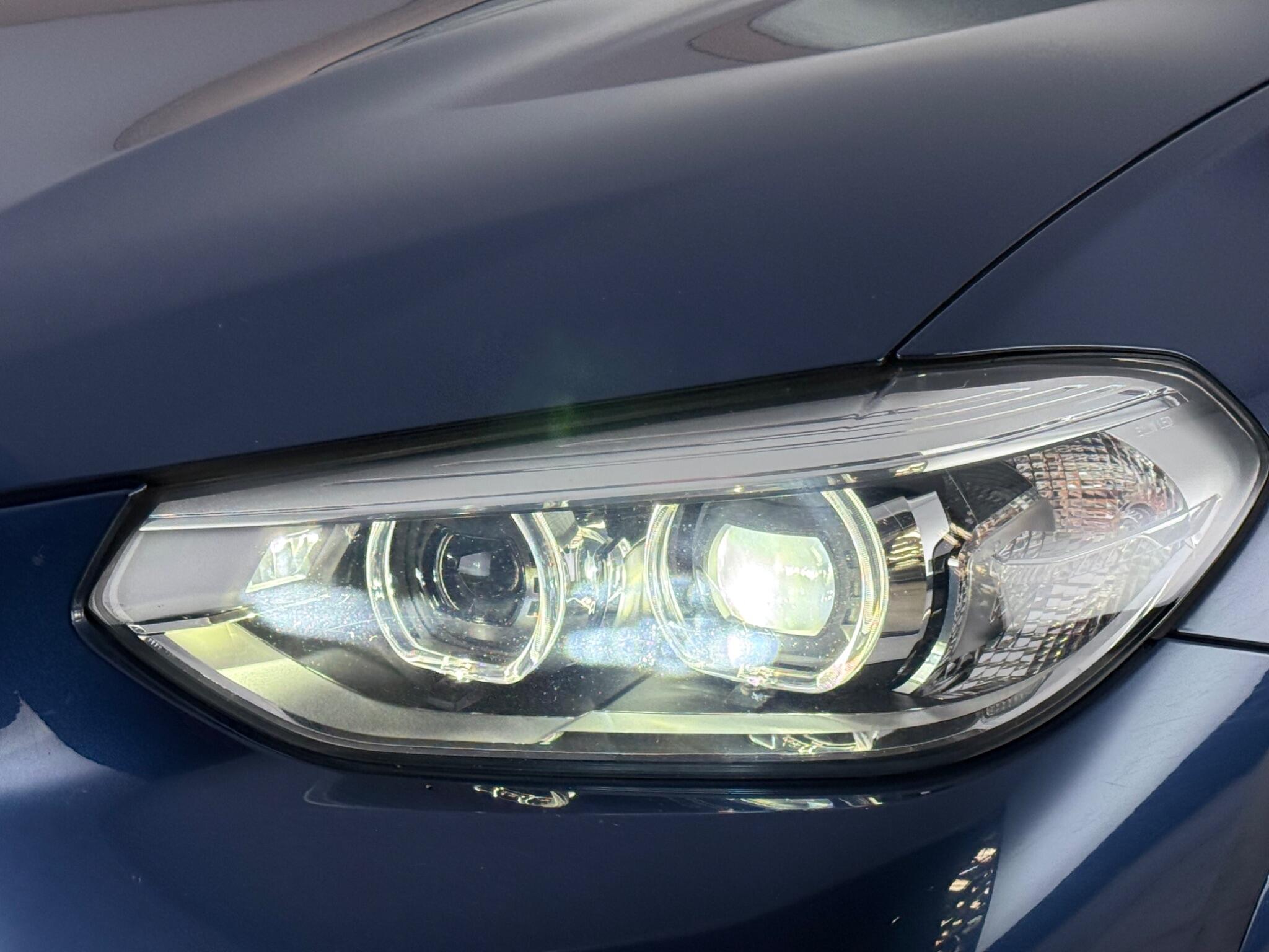 BMW X3 view 10