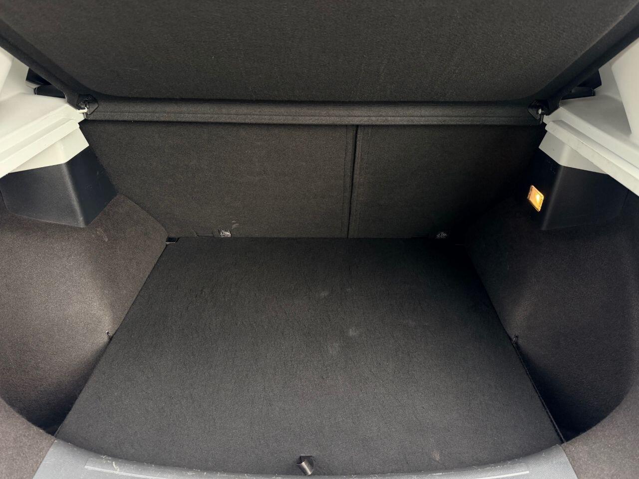 MG ZS view 25