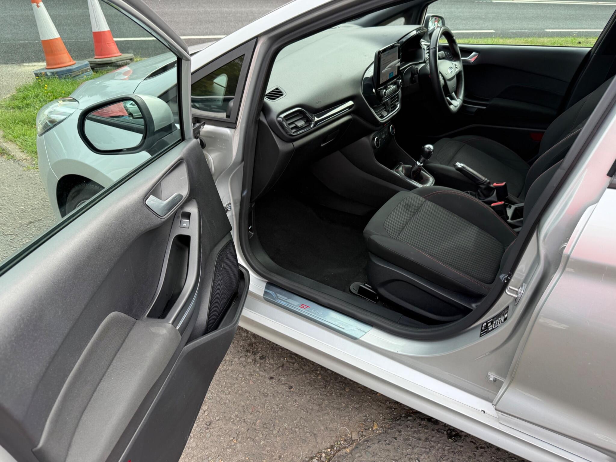 Ford Fiesta view 17