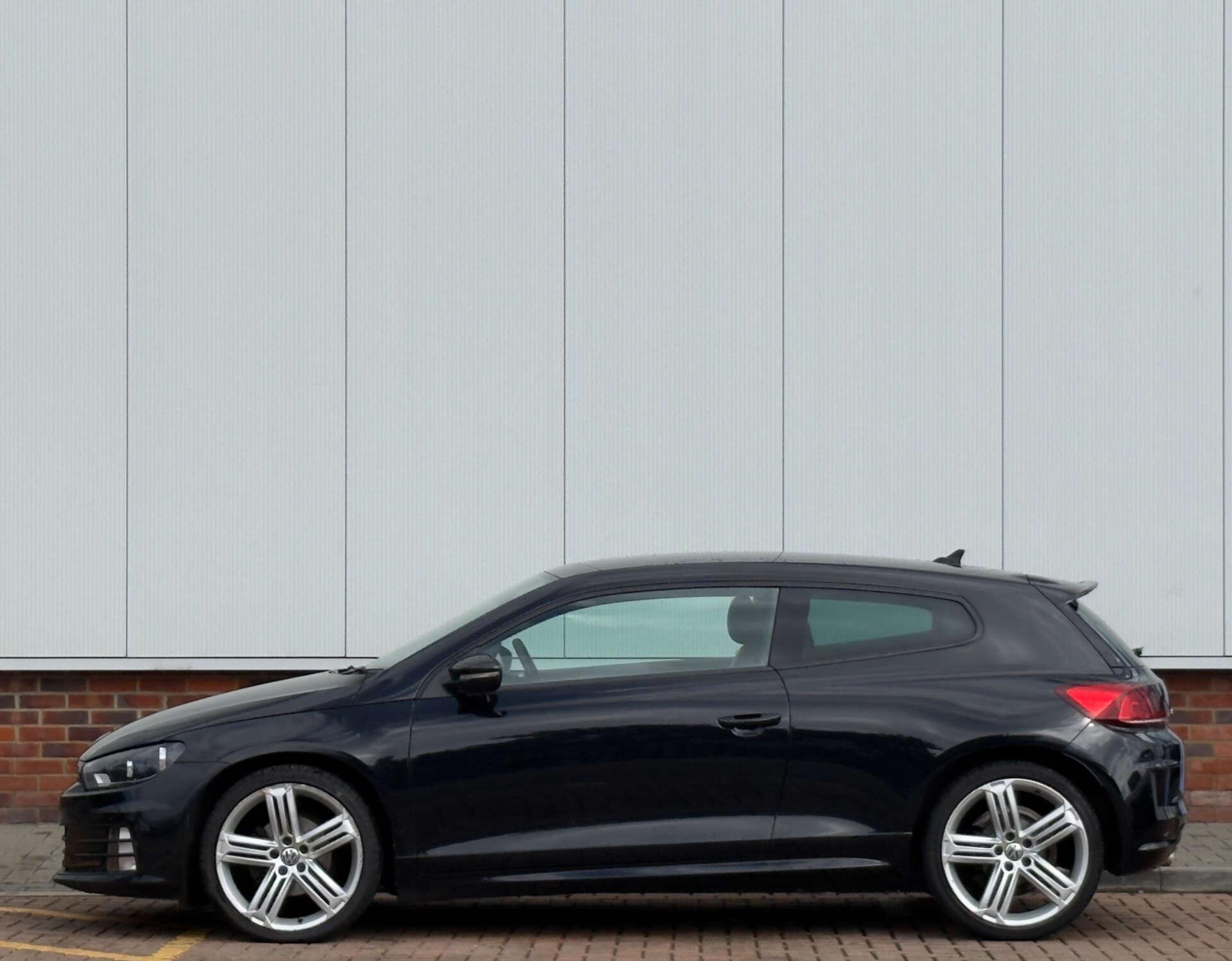 Volkswagen Scirocco view 8