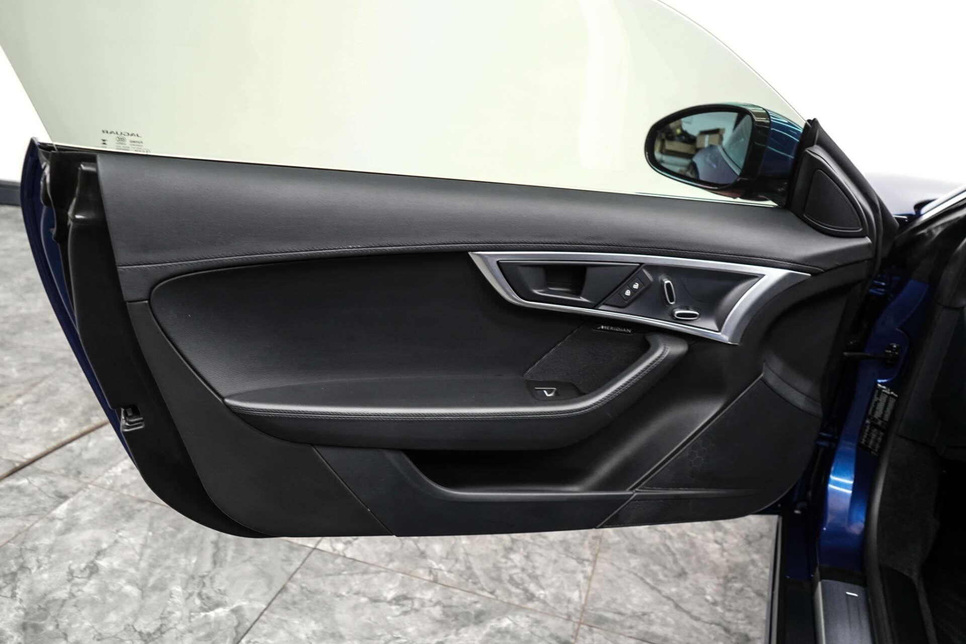 Jaguar F-Type view 18