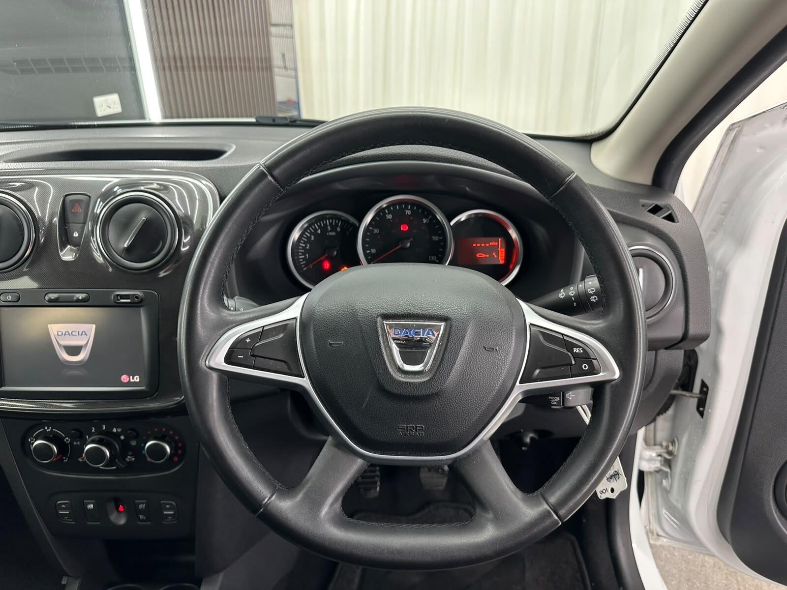Dacia Sandero view 38