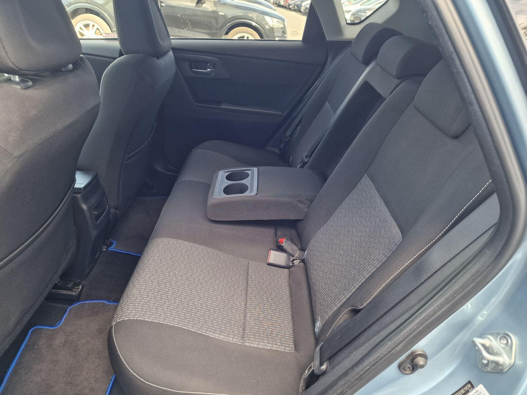 Toyota Auris view 27