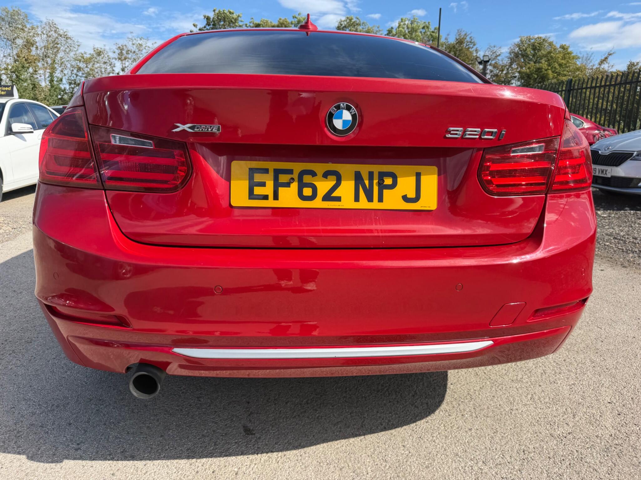 BMW 3 Series view 17