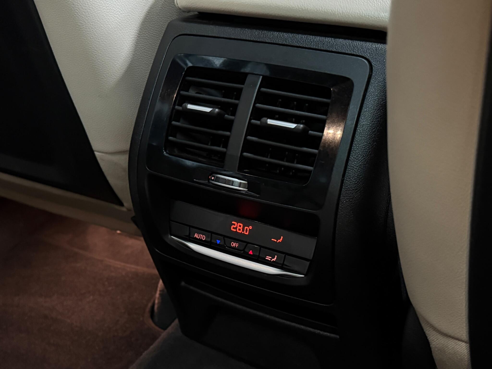 BMW X3 view 26
