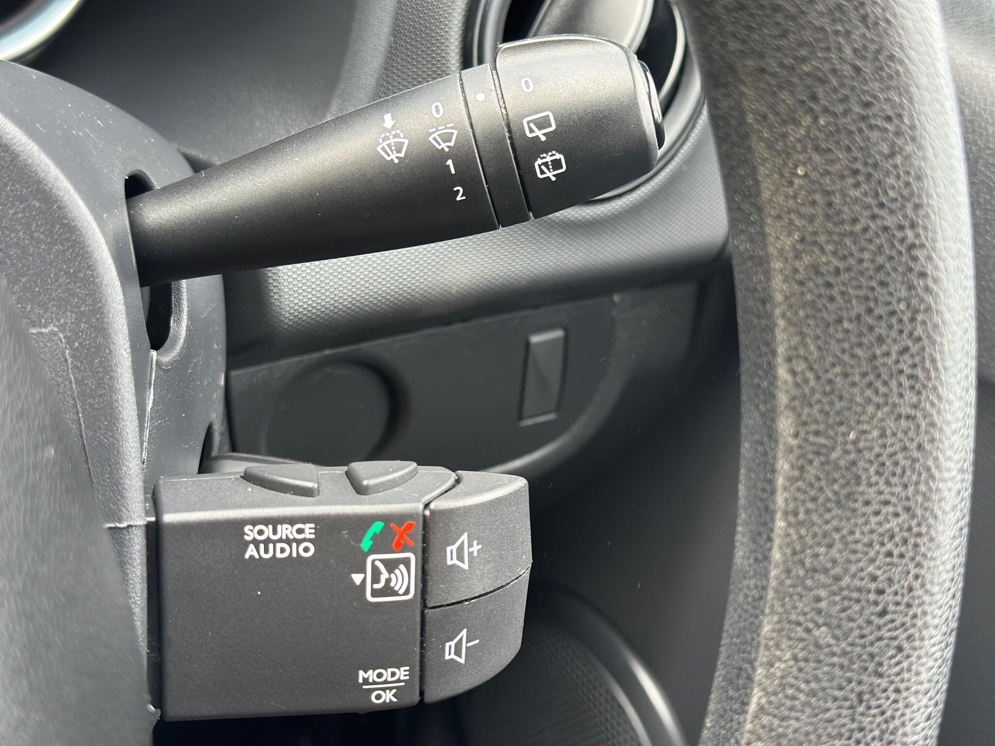 Dacia Sandero view 29