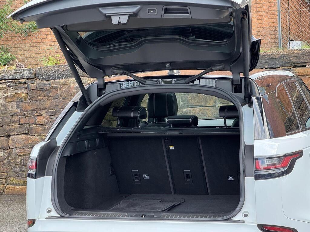 Land Rover Range Rover Velar view 21
