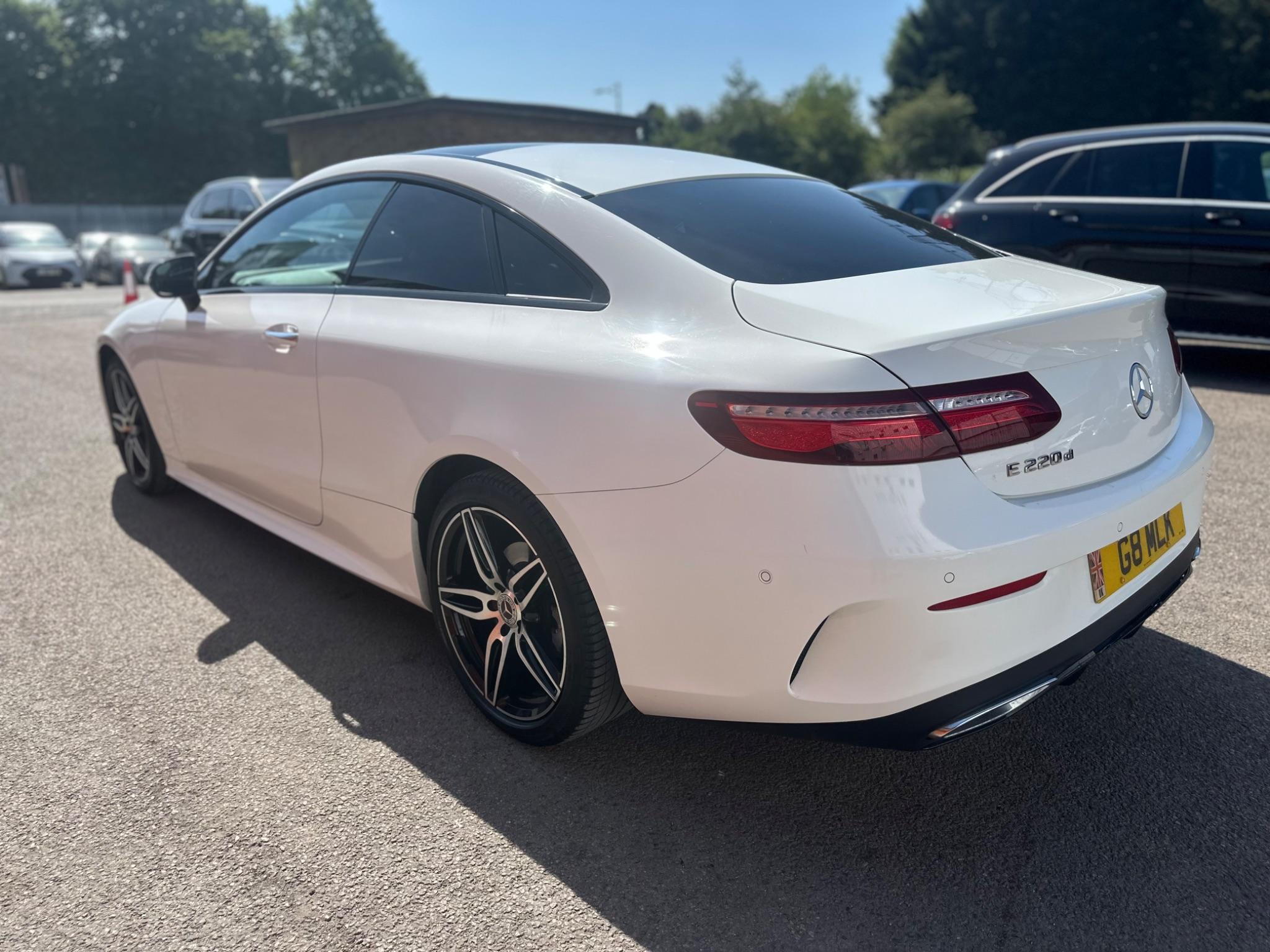 Mercedes-Benz E Class view 5