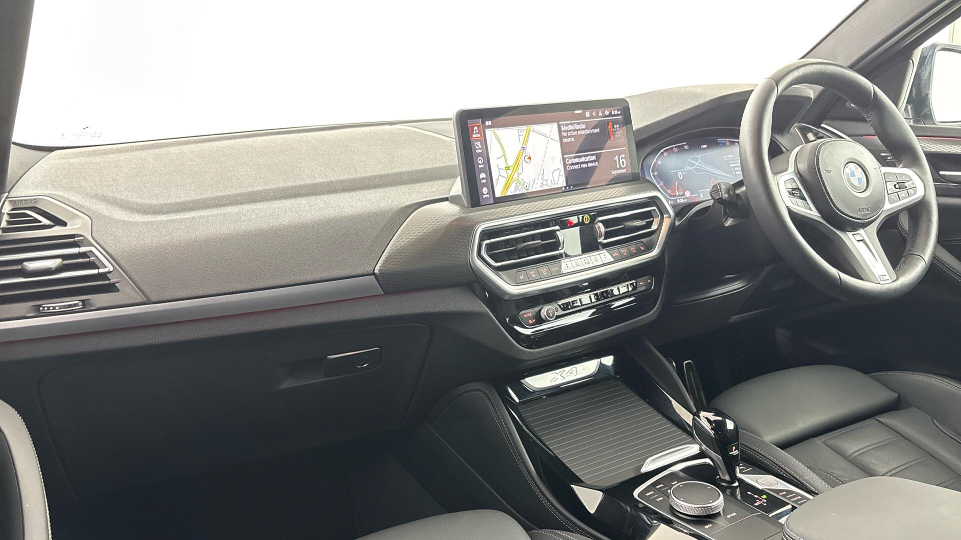 BMW X4 view 7