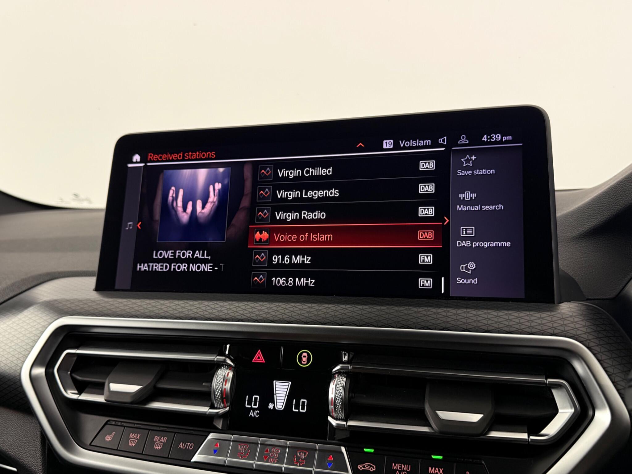 BMW X4 view 28
