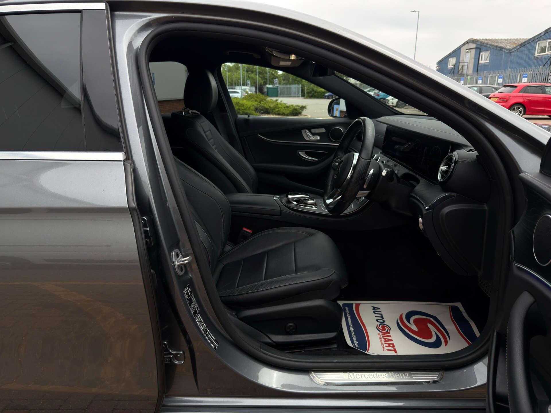 Mercedes-Benz E Class view 19