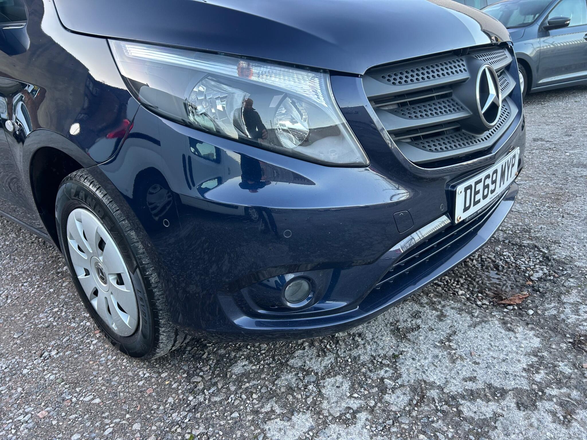 2019 Mercedes-Benz Vito 2.1 114 CDI Progressive Crew Van RWD L2 Euro 6 (s/s) 5dr (LWB) • 121,000 miles image 10